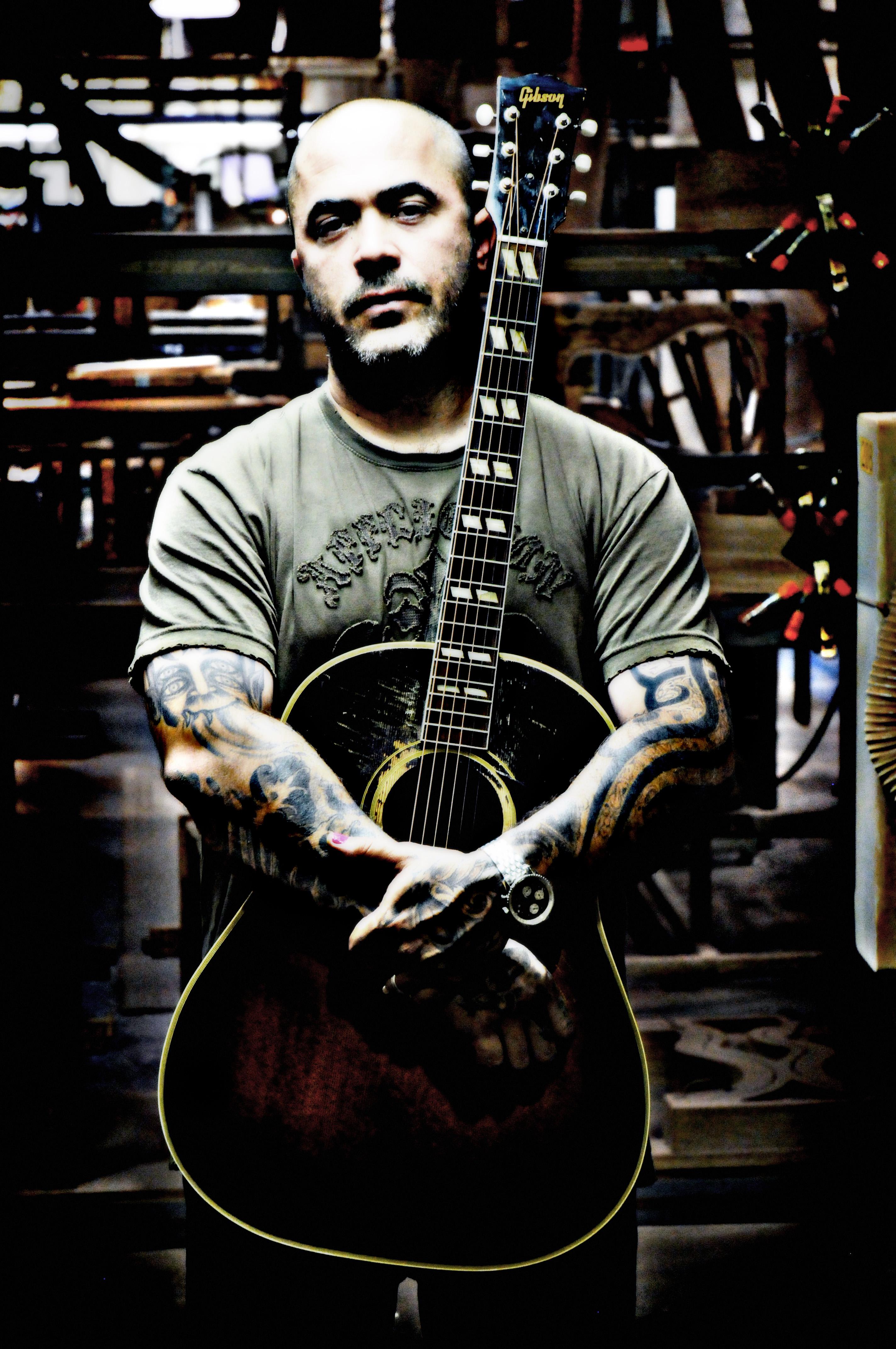 Aaron Lewis to Perform Country Music March 27 at the Visalia Fox …