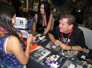 Butch Patrick (“Eddie Munster”) signs autographs.