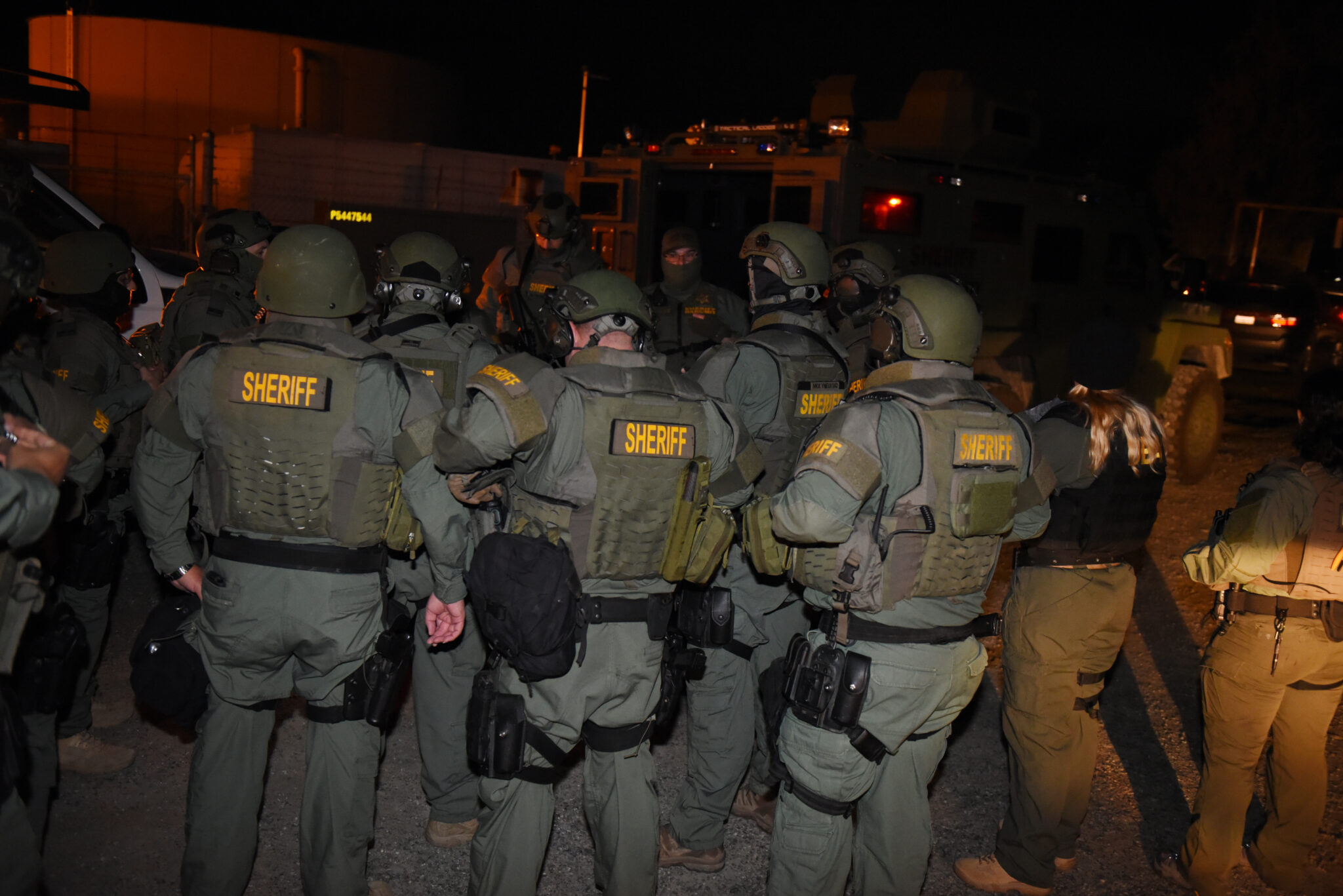 Tulare County Sheriff Visalia Police Dept Conduct Gang Bust Arresting